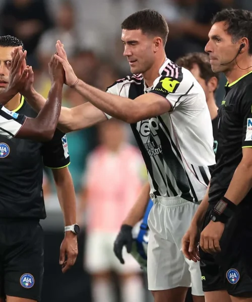 Mercato Juventus, il bomber ha la valigia in mano