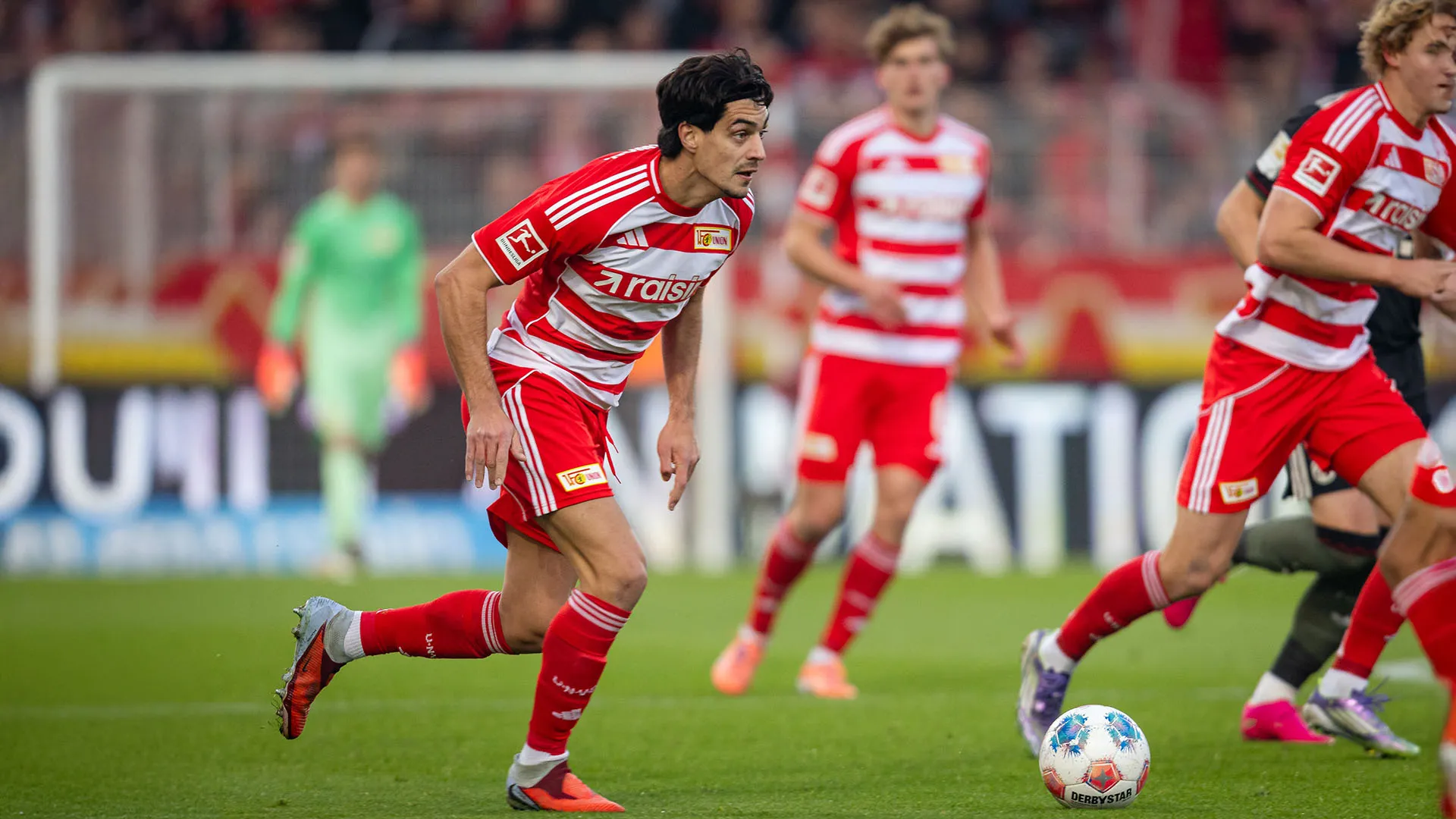 Il contratto del centrale portoghese è in scadenza in estate