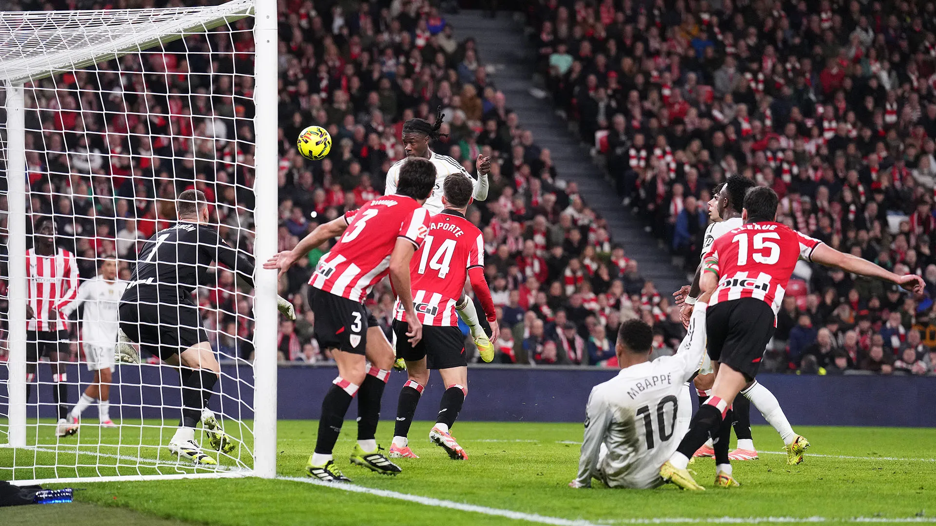 Il terzo gol dei Blancos è stato segnato da Eduardo Camavinga