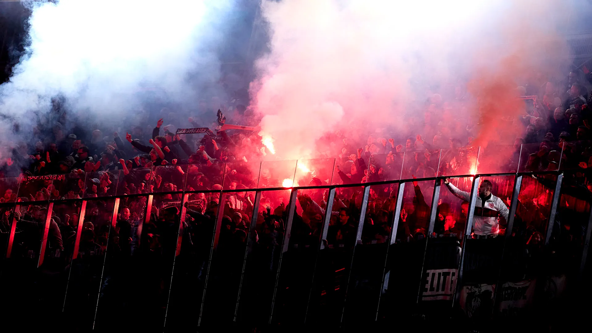 Secondo il Mundo Deportivo, il comportamento dei fan dell'Eintracht Francoforte è stato inaccettabile
