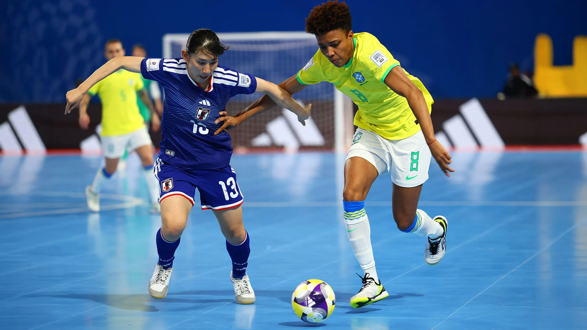 Luana ha firmato il 5-0, chiudendo un primo tempo completamente dominato dal Brasile