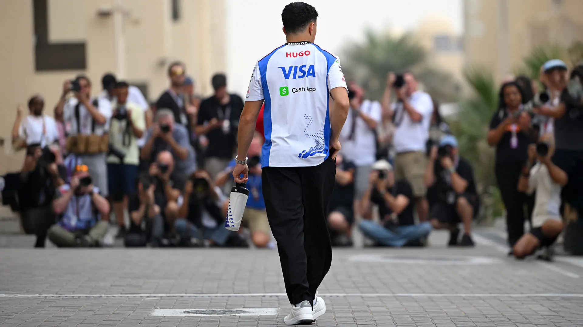 "Ringrazio questo gruppo di piloti contro cui ho il privilegio di gareggiare e anche se siamo concorrenti"