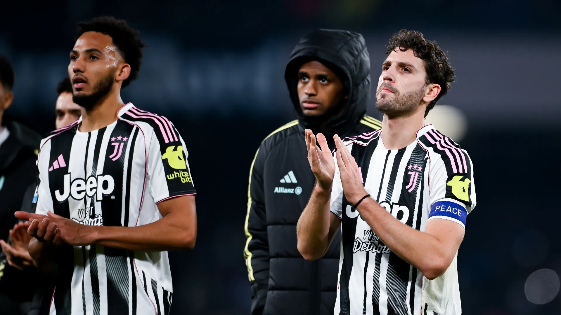 "... ma al massimo con 7 o 8 buoni giocatori mentre gliene servirebbero almeno 22"