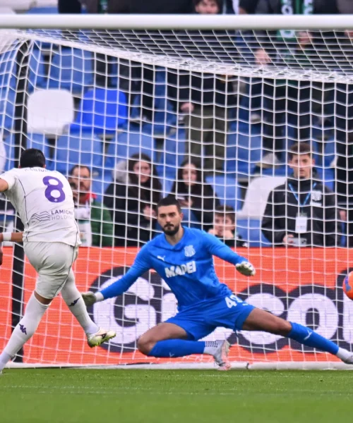 Fiorentina, scoppia il caso rigore: Kean è una furia con Parisi e Mandragora