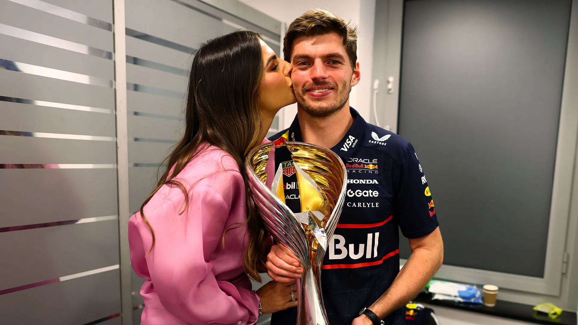 La modella era ovviamente presente al Gran Premio di Abu Dhabi per assistere all'ultimo atto della stagione di Formula 1