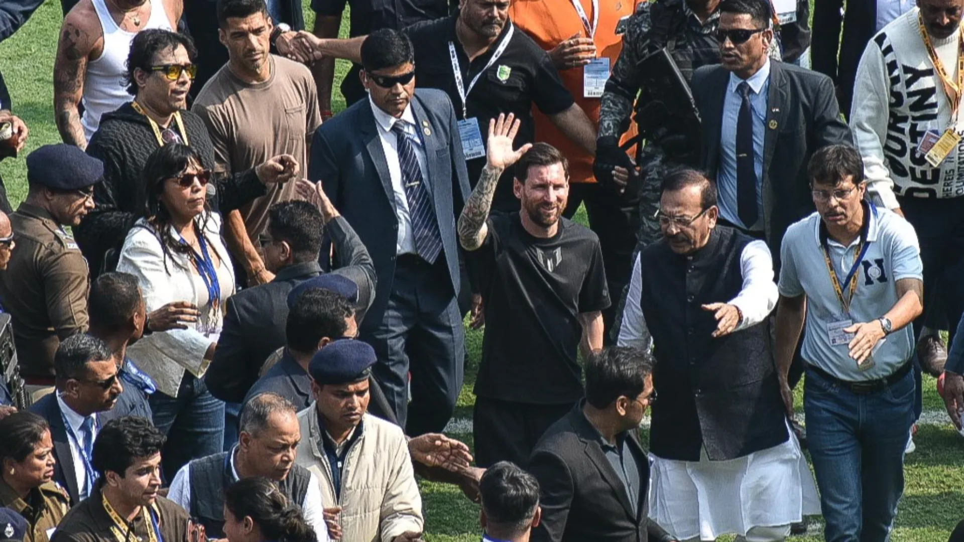 La Pulce sta facendo un tour nel Paese e incontrerà anche il Primo Ministro Narendra Modi
