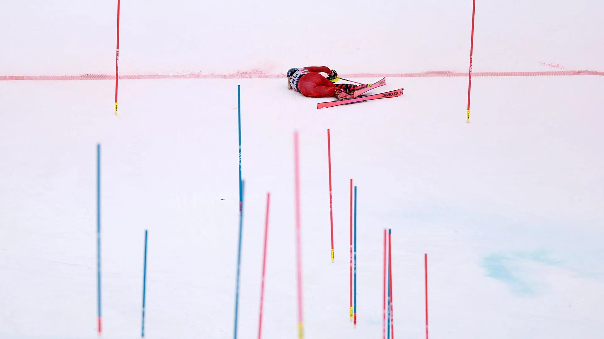 La sciatrice è scivolata fino a pochi metri dal traguardo