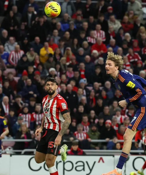 Segna un bellissimo gol ma sbaglia la porta: le foto dell’errore di Nick Woltemade