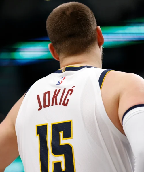 NBA: Denver perde con Miami, infortunio per l’All Star Jokic
