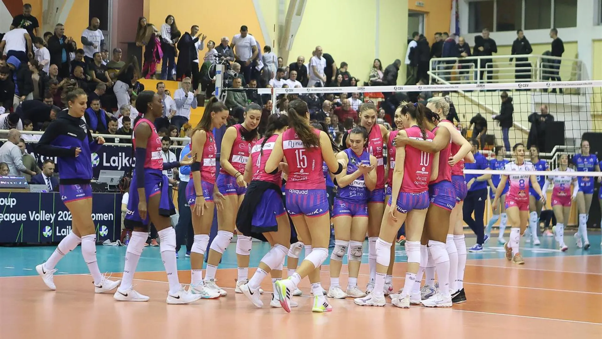 Dopo i primi due set vinti senza troppi problemi, arriva la reazione delle serbe che si sono dimostrate ciniche in tutti i fondamentali.