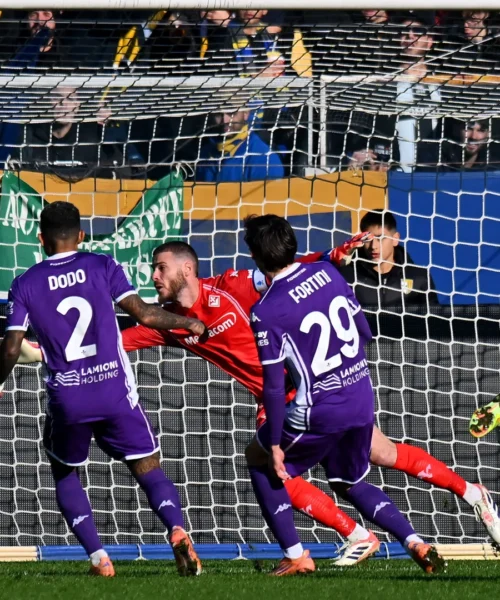 La Fiorentina perde anche contro il Parma: è buio pesto