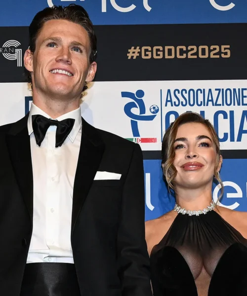 Scott McTominay e Cam Reading rubano la scena al Gran Galà del calcio: foto