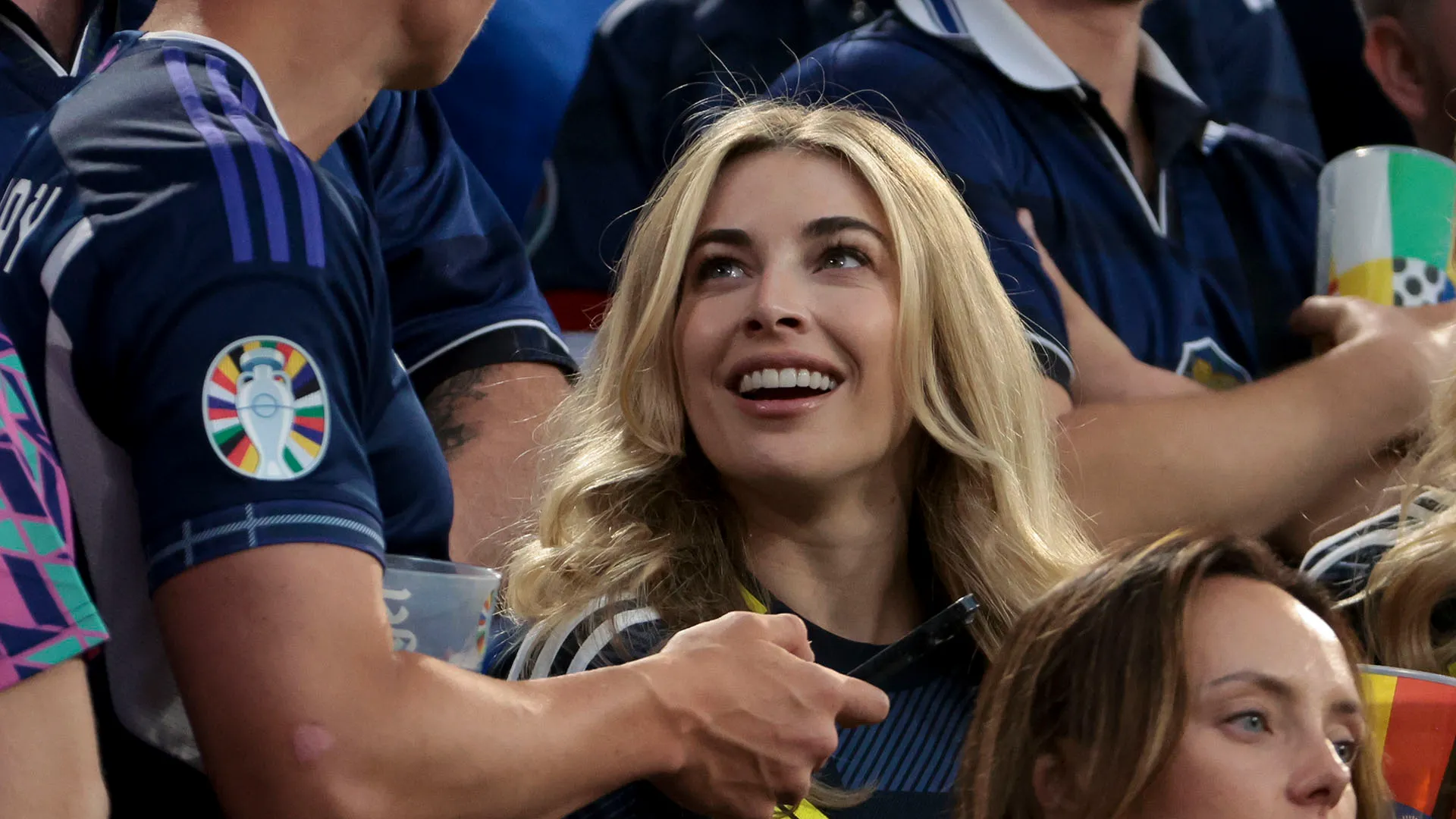 Ha collaborato per diversi brand di lusso nella sua carriera