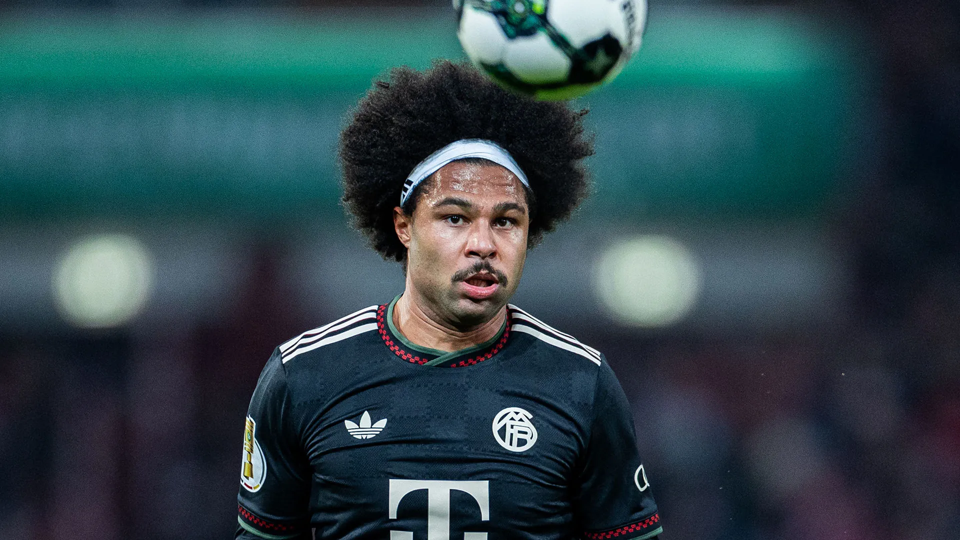 Serge Gnabry è in scadenza di contratto nel 2026, come lo stesso Dayot Upamecano