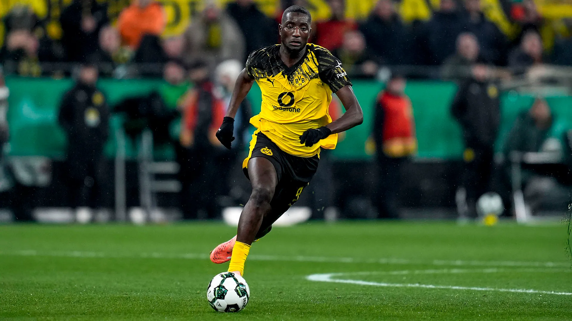 L'attaccante franco-guineano potrebbe lasciare presto la Bundesliga