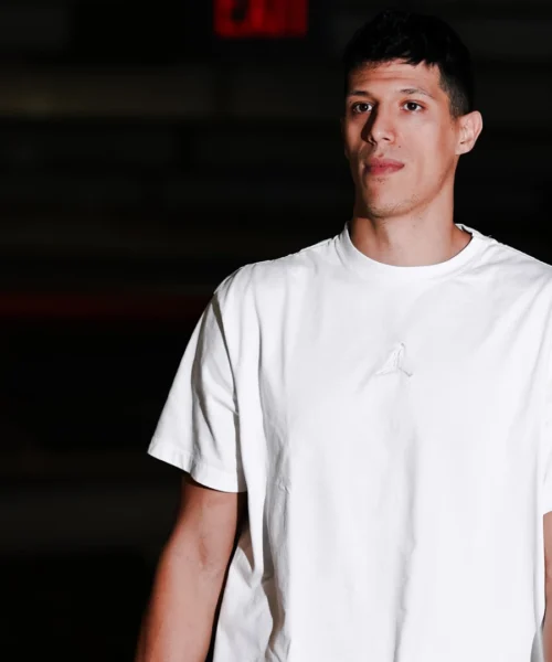 NBA, i Miami Heat interrompono la serie negativa ma Simone Fontecchio resta a bordocampo