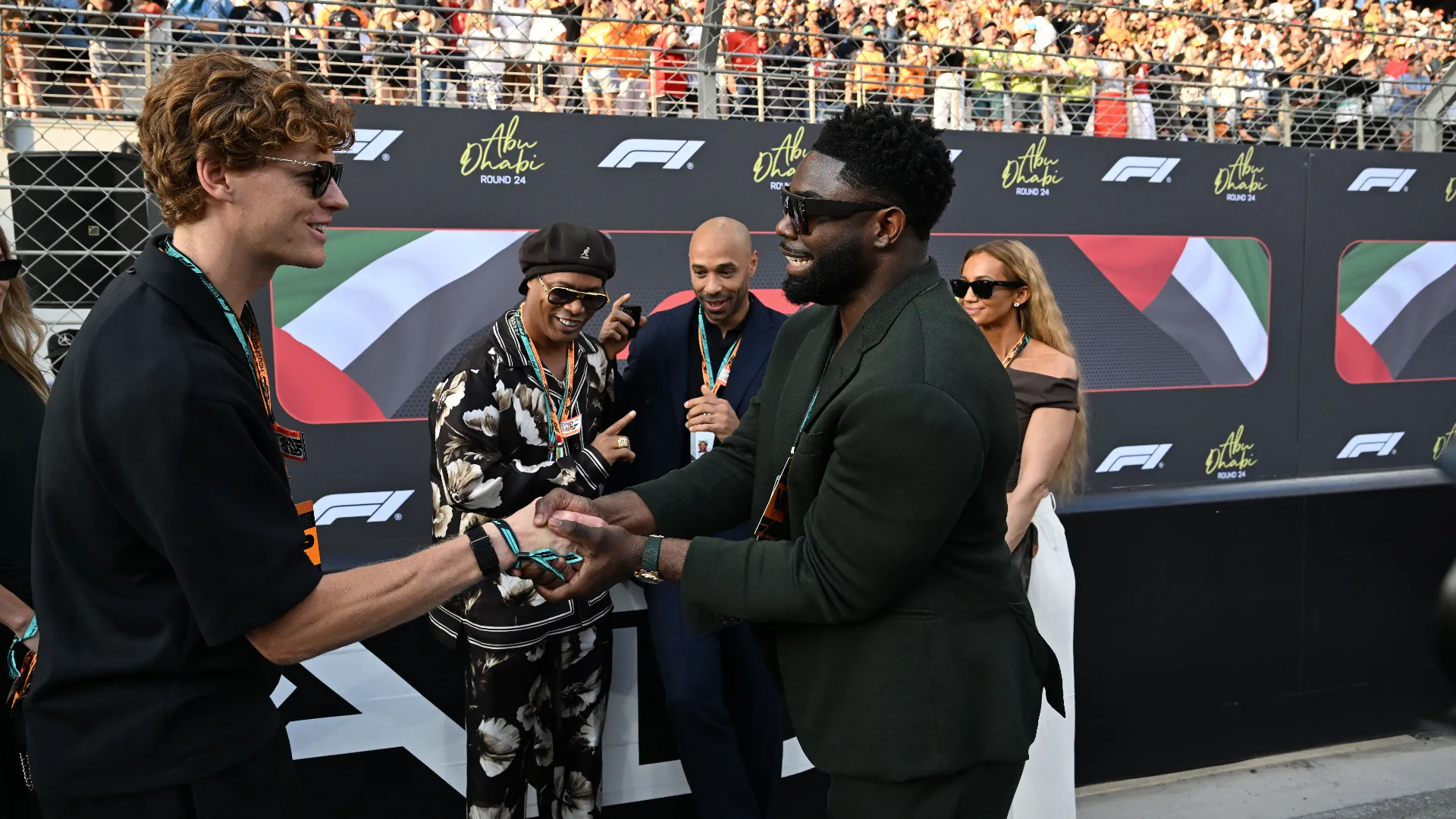 Qui scambi alcune parole con Micah Richards