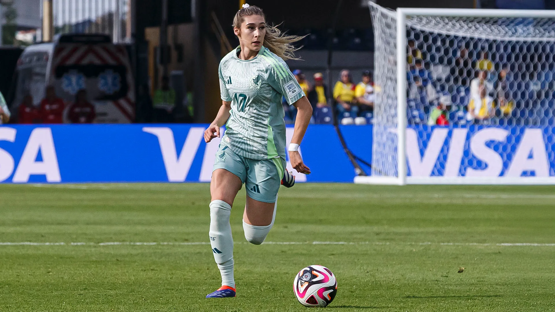 Tatiana Flores è molto attiva sui social media ed è diventata popolarissima a livello internazionale