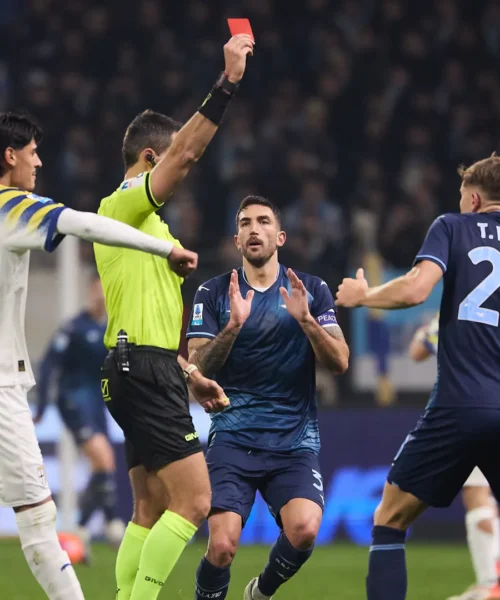 Serie A: mano pesante per Toma Basic, squalificato anche Cesc Fabregas