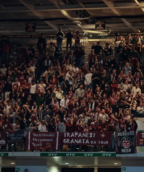 Trapani Shark, è caos: la squadra potrebbe non presentarsi a Bologna