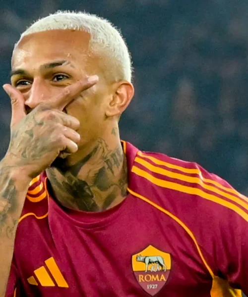 La Roma riparte, contro il Como decide Wesley