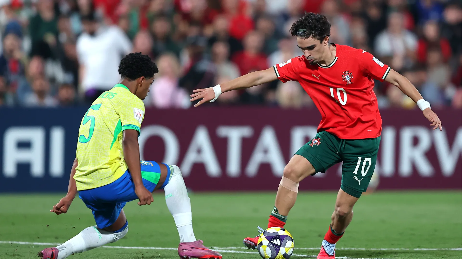 Il Bayern Monaco e altri club come Barcellona e Borussia Dortmund sono molto interessati al giocatore, e lo stanno seguendo partita dopo partita