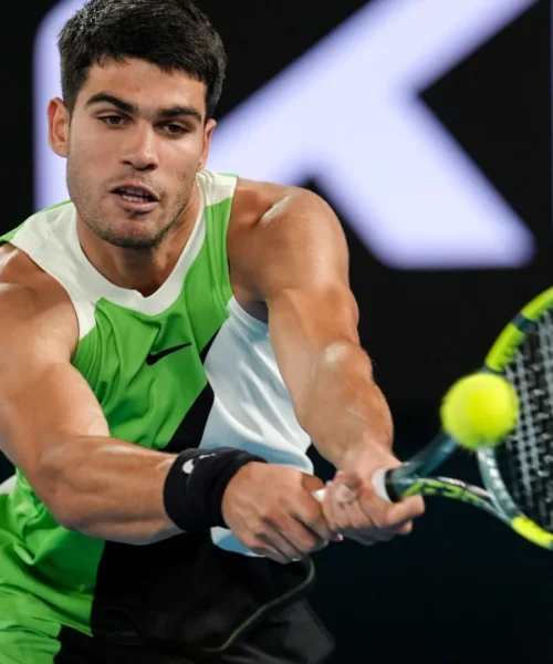 Alcaraz sul velluto con Moutet: brillante vittoria e record prestigioso