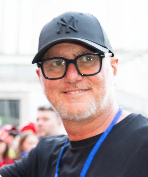 Carlo Vanzini non commenterà i test della F1 in Bahrain: il messaggio del telecronista