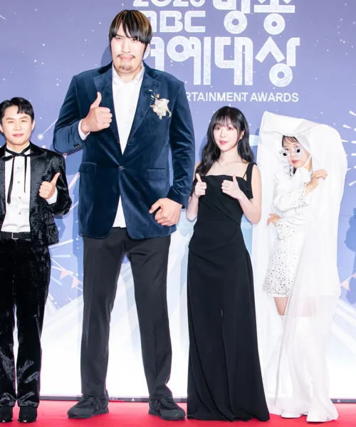 Le foto di Choi Hong-Man, il lottatore più alto di tutti i tempi