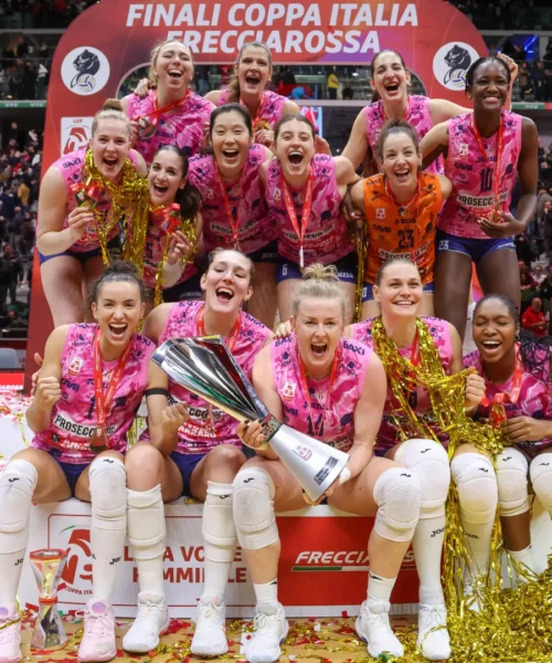 Conegliano in festa, l’ottava meraviglia delle pantere in Coppa Italia: le foto