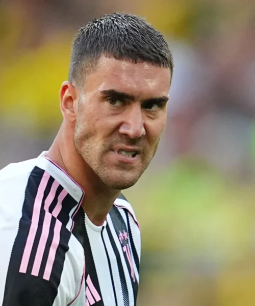 Mercato Juventus, nuovo ostacolo per il rinnovo di Dusan Vlahovic