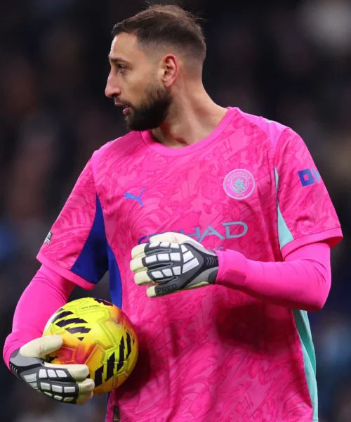 Mitoma inganna Donnarumma, il Manchester City delude ancora