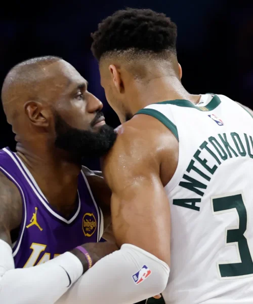NBA: Giannis Antetokounmpo ferma LeBron James, pazza rimonta di OKC