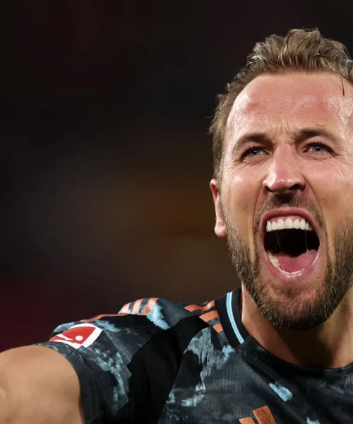 Harry Kane è il secondo miglior attaccante del secolo: battuti Benzema e Lewandowski