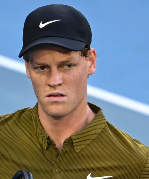 Jannik Sinner fuori dal coro sulla sfida fra Novak Djokovic e Francesco Maestrelli