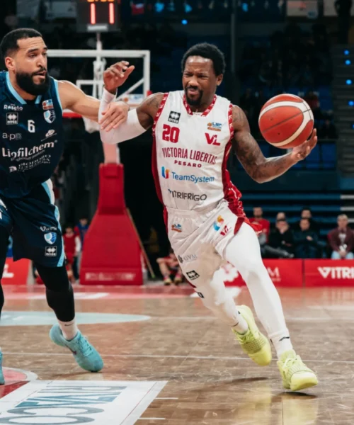 Duro colpo per Kay Felder: l’infortunio è più serio del previsto