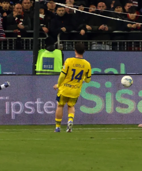Il Cagliari strapazza il Verona con una goleada
