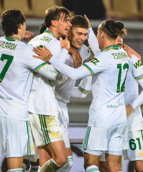 Roma, riscatto immediato: 2-0 al Lecce