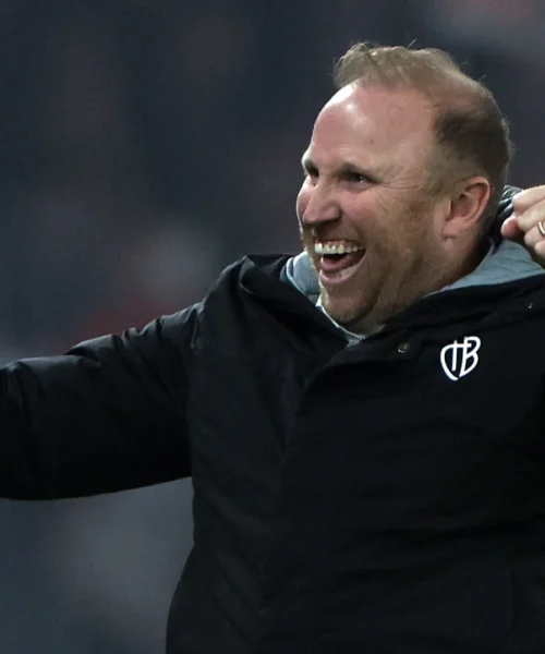 Vince 4-3 in trasferta all’ultimo secondo: esonerato il giorno dopo