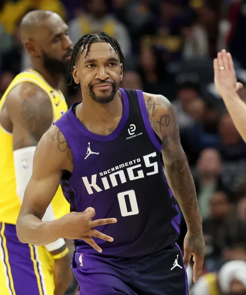 NBA: Los Angeles Lakers di nuovo ko, Indiana beffa Boston