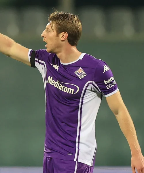 Marco Brescianini fa infuriare i tifosi del Cagliari. Che gli rispondono duramente