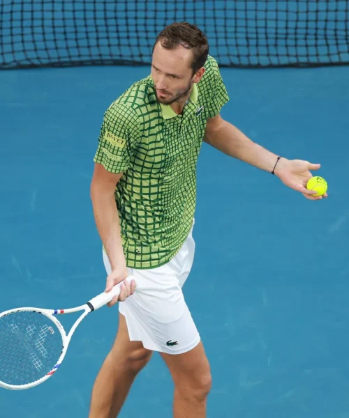 L’ex numero 1 al mondo disintegra Daniil Medvedev dopo il ko con Lerner Tien