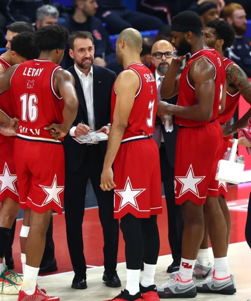 L’Olimpia cade nel finale, Poeta tira in ballo gli arbitri e spiega: “Abbiamo difetti strutturali”