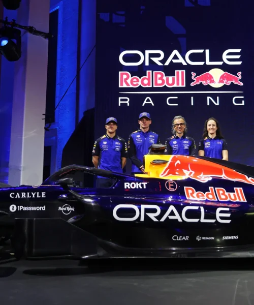 F1, svelata la nuova Red Bull con motore Ford: quante novità