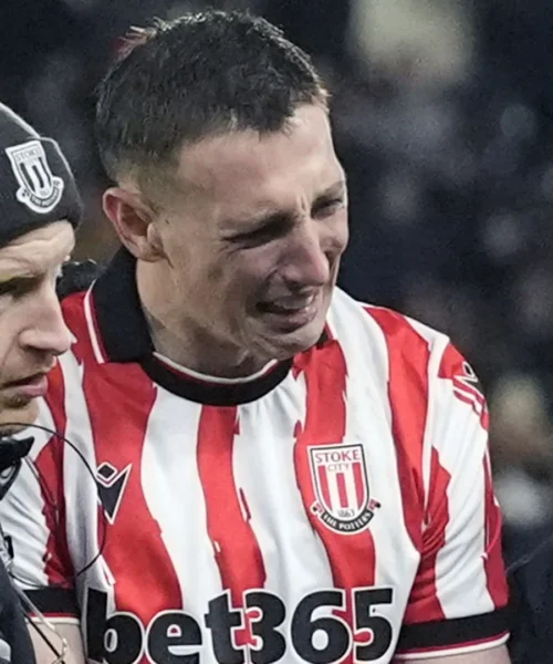 Braccio rotto durante la partita, le foto dell’orribile infortunio