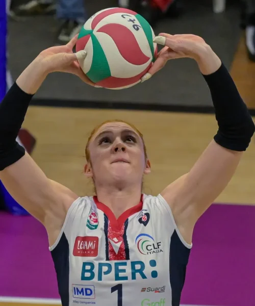 Battaglia alla ChorusLife Arena, Chieri la spunta al quinto set