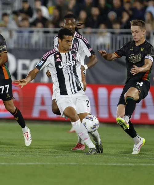 Mercato Cagliari, un ex juventino per il centrocampo