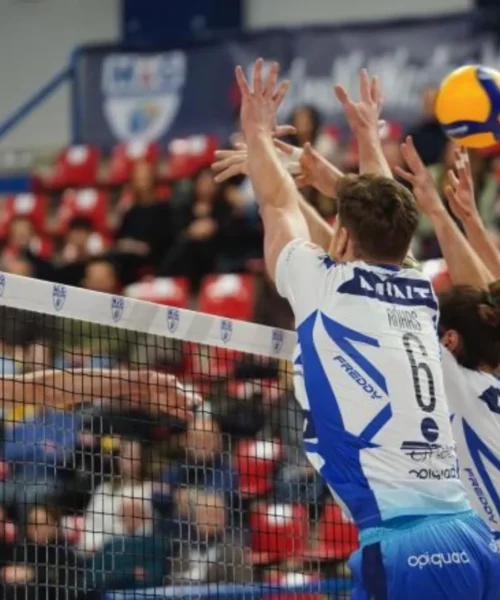 Monza vince nelle Marche, momenti di paura per Golzadeh