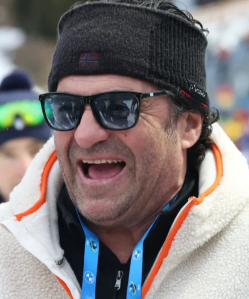 Alberto Tomba ironizza sul paragone con Jannik Sinner: “Non scherziamo”