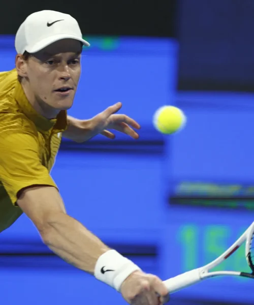 Jannik Sinner, l’ex collega indica la soluzione dei problemi in… Alcaraz